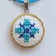 Pandantiv albastru i bleu model traditional