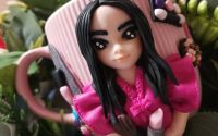 Cana figurina stilizata makeup artist nail artist