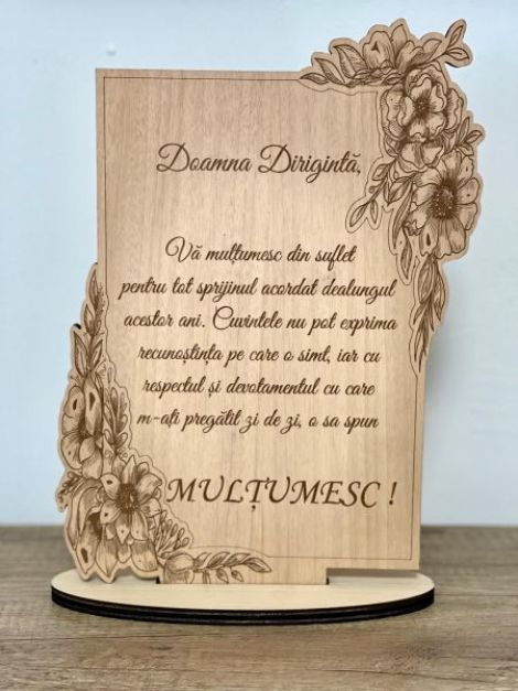 Plachet gravat laser din lemn-cadou personalizat