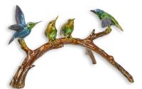 Colibri pe o ramura-statueta din bronz pictat