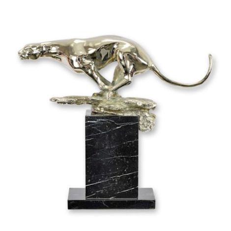 Jaguar alergand-statueta din bronz