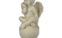 Ingeras ce trimite un sarut-statueta gradina