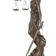 Justitia-statueta Art Nouveau din bronz