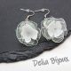 Cercei handmade flori albe verzi plastic reciclat 