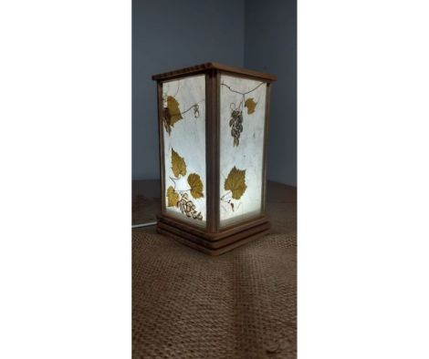 Lampa shoji cu vita de vie
