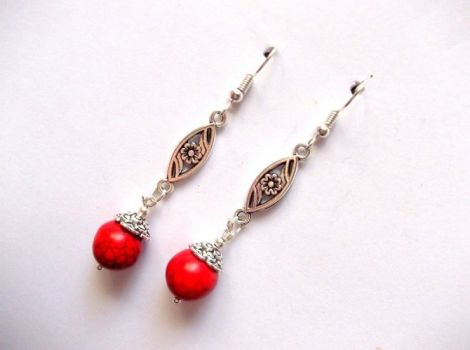 cercei howlite rosu