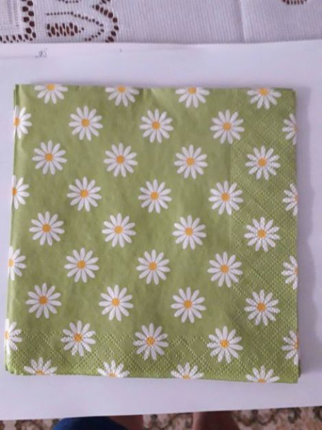 Daisies on Green