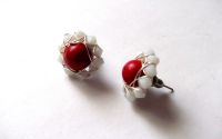 cercei howlite rosu 