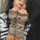 Fingerless glives