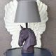 Lampa de masa cu un bust de cal
