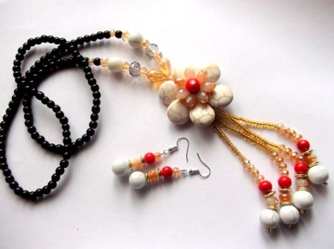 set cu howlite si cristale