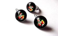 Set cu sticla cu motiv floral 