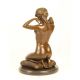 Colier nou-statueta din bronz pe un soclu marmura