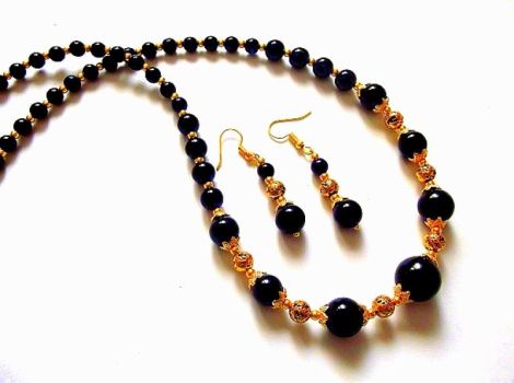 Set onix si roca vulcanica aurie