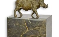 Facocer-statueta din bronz cu un soclu din marmura