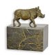 Facocer-statueta din bronz cu un soclu din marmura