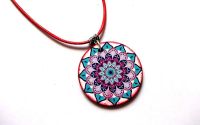 colier lemn mandala 