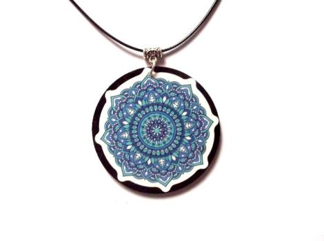 colier cu mandala 