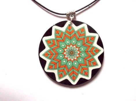 colier cu mandala 