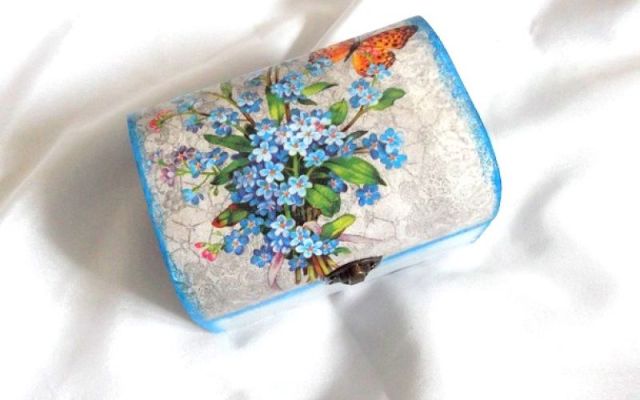 cutie lemn decorata 