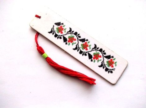 semn de carte cu motiv traditional 