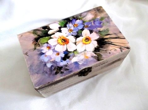 Cutie lemn decorata