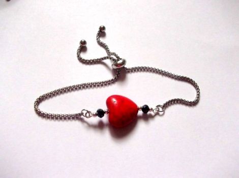bratara cu howlite rosu
