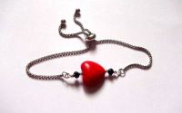 bratara cu howlite rosu