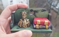 Magnet raft cu carti si bust