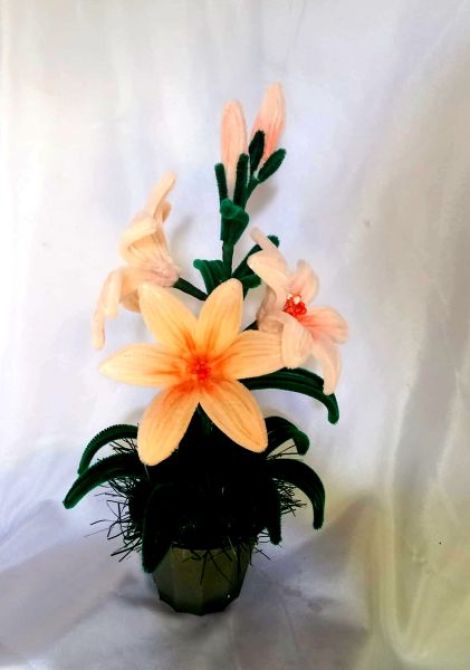 aranjament floral cu flori 