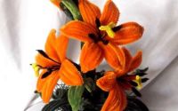 aranjament floral cu flori 