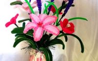 aranjament floral cu flori 