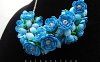 Colier handmade statement cu flori bleu - buchet f