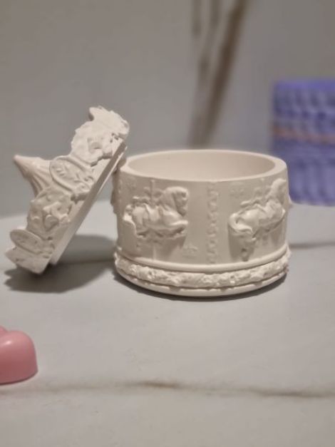 Cutie Ceramic "Magic Carousel"