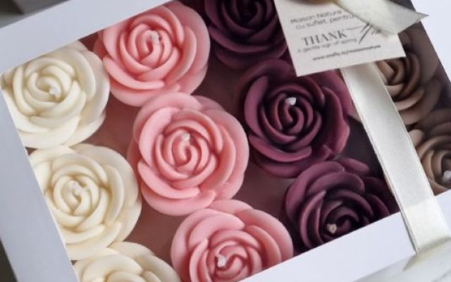 Scented rose gift box