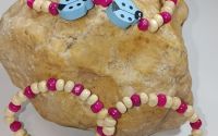 Martisor Copii din Margele Roz Fucsia de Lemn