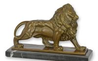 Leu-statueta din bronz cu un soclu din marmura
