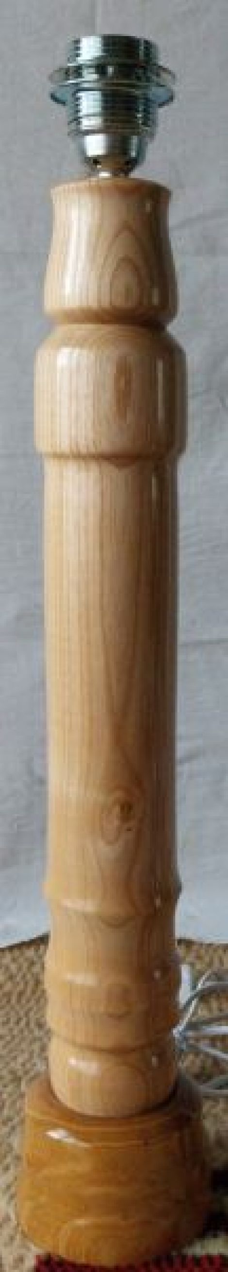 Lampa lemn masiv frasin i salcam