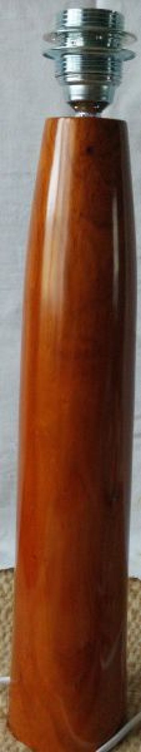 Lampa lemn masiv prun lucrata manual