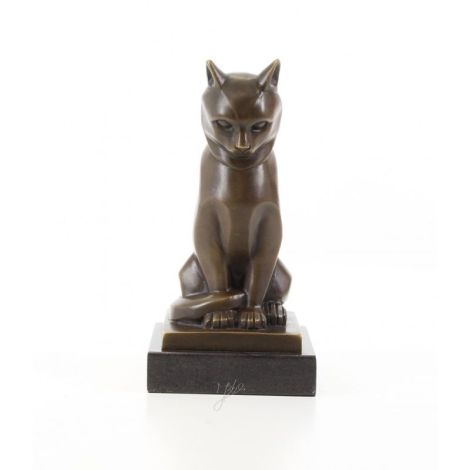 Pisica-statueta din bronz pe un soclu din marmur