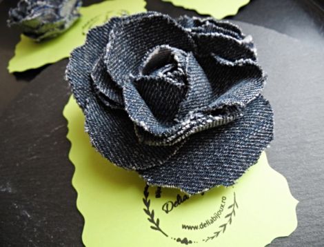 Brose florale - din blugi reciclati cod1413
