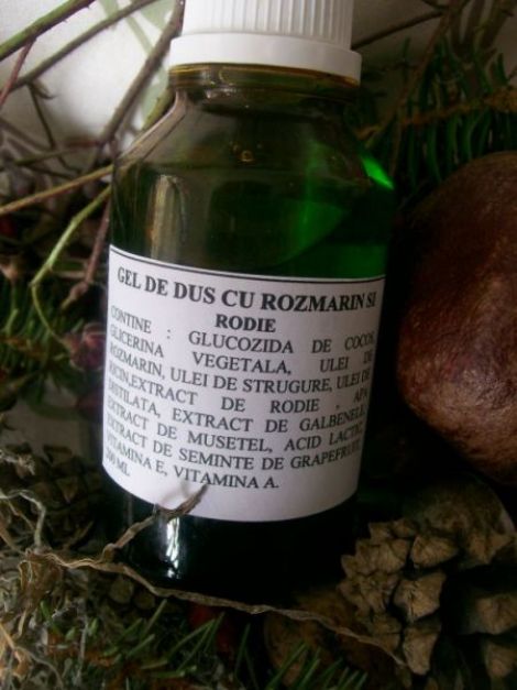 Gel de dus cu rozmarin si rodie