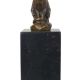 Pisica sezand-statueta bronz cu un soclu din marmu