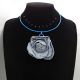 Colier handmade cu floare din denimblug reciclat 