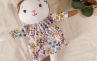 Pisicuta maro - broderie flori