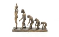 Evolutia umana - statueta din rasini