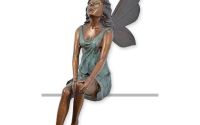 Inger sezand-statueta vieneza din bronz
