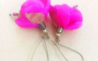Cercei flori de matase fuchsia