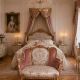 Sofa baroc din lemn auriu cu tapiterie catifea 