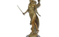 Amazoana-statueta din bronz cu un soclu din marmur